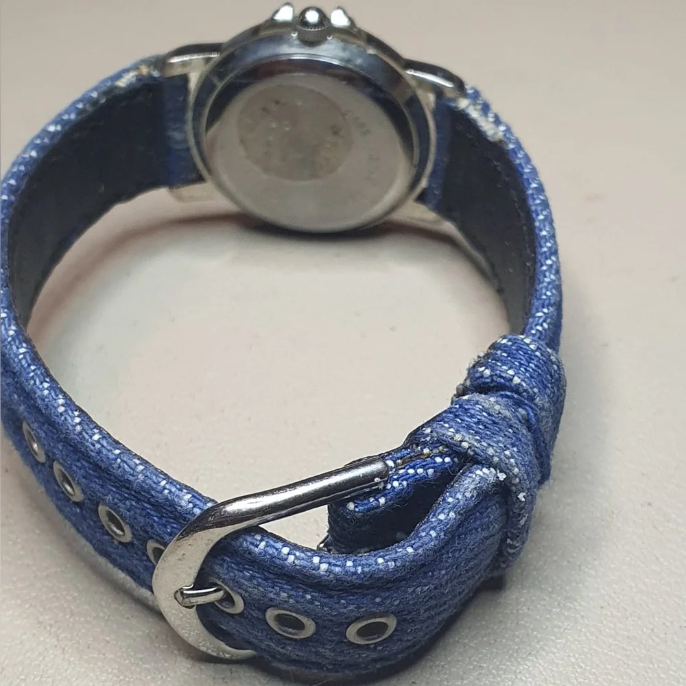 ๐ฆ10/$20๐ฆ Nelsonic WWJD? Silver/White Denim Women's Watch - Picture 4 of 5